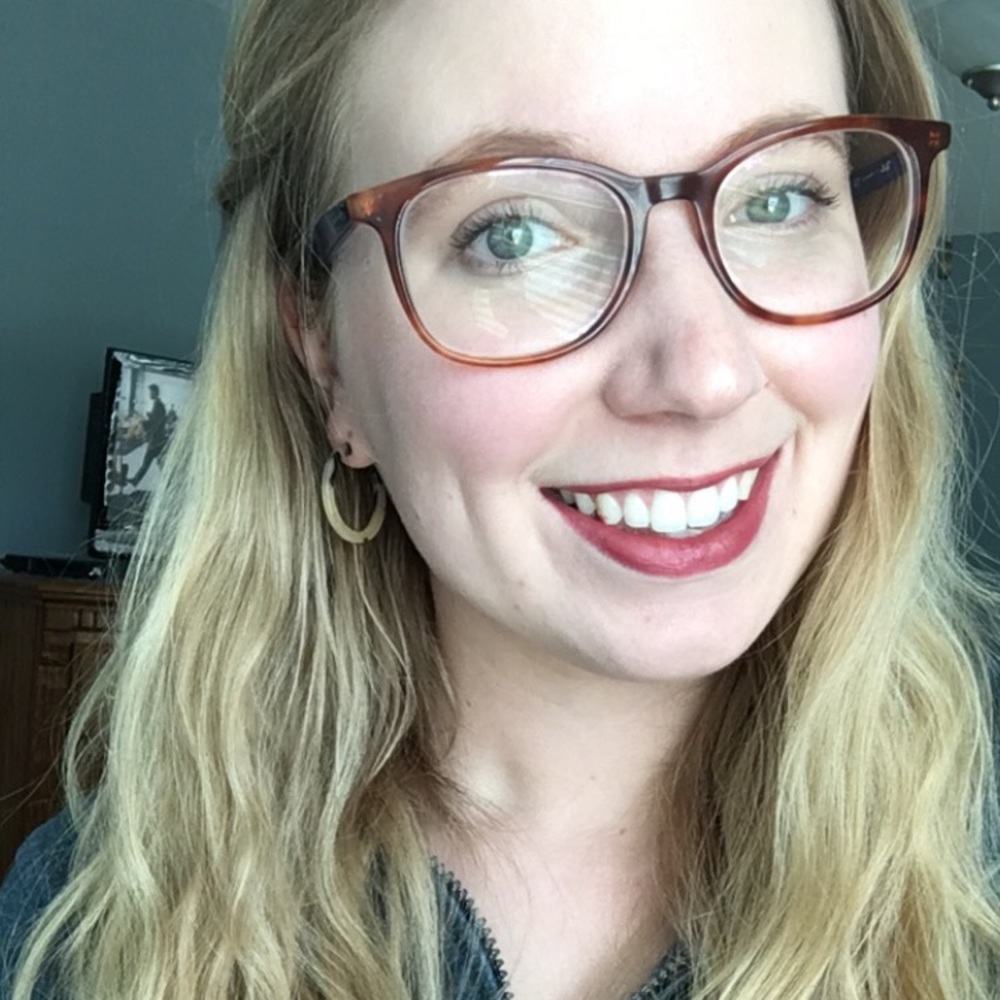 Meet your Posher, Emily
